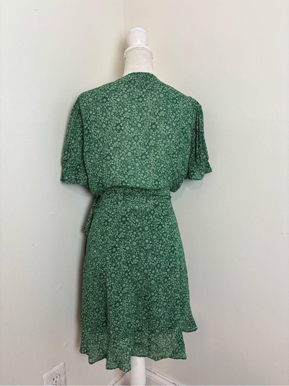 Reformation Lucas Green Dress Size Large - Picture 9 of 15